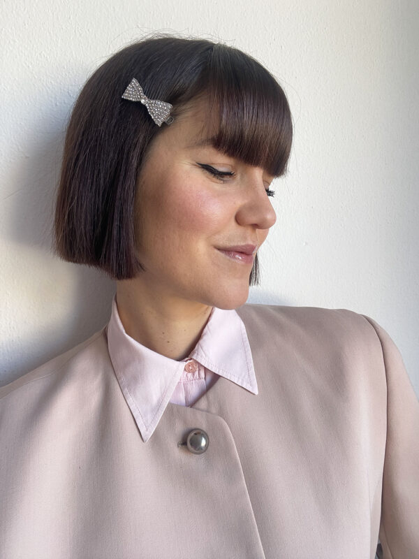 Geometric Bow Silver Clip